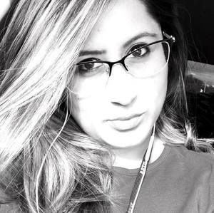 Meet your Posher, Alexandra